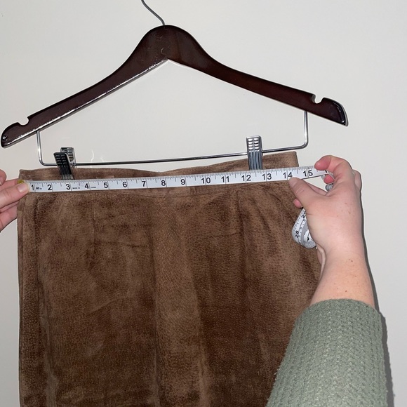 Vintage Suede pencil skirt - Picture 3 of 5